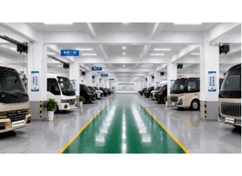 高端商务车定制赛道观察：从车辆改装走向公告车型 封面图