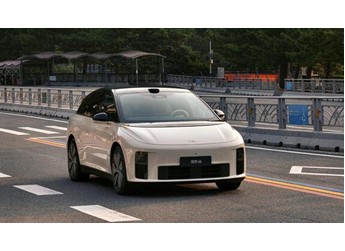 你会选哪种 理想i6欣旺达电池版提车周期大幅减少：还送额外延保