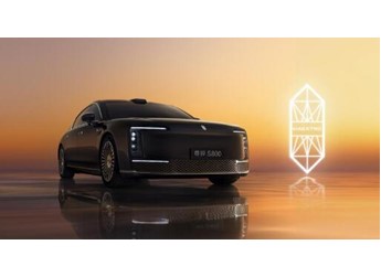 不再依赖导航的智驾有多强,尊界S800用ADS 5实车测验给出答案