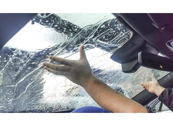 告别“野蛮施工”！汽车玻璃膜、改色膜统一施工标准明年实施