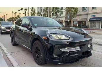 座舱史诗级革新 首搭曲面中控屏！保时捷纯电卡宴11月19日全球首发 封面图