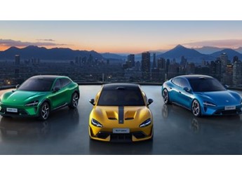 小米汽车：小米紧急转向辅助功能 人驾和辅助驾驶下均在工作