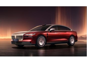 岚图年度压轴旗舰轿车！岚图追光L定档12月10日上市