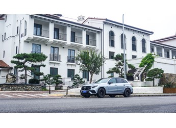 性能与居家 试驾奔驰2025款 AMG GLC 43 4MATIC 封面图