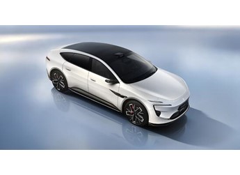 全新阿维塔12官图发布：换车顶激光雷达，新增三电机版本