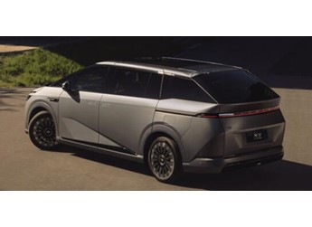 华为自研P1电机实物首次曝光： 发电功率密度高于行业10% 150km/h高速巡航不亏电