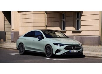 奔驰2026款CLA 220混动细节曝光：搭载吉利参与研发1.5T四缸发动机 封面图