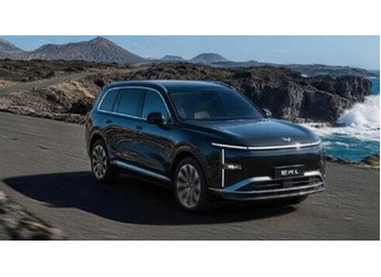 人民需要什么五菱就造什么！大六座SUV五菱星光L上市：限时售价10.98万起 封面图