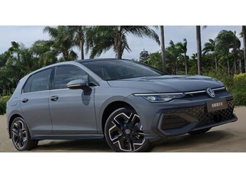 德系钢炮还香不 新款大众高尔夫GTI上市：限时成交价199999元