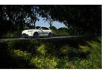 高考后学车潮来袭!智能SUV问界新M5 Ultra正被年轻人抢购 封面图