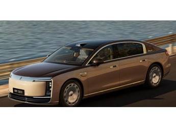 大定1.5万台!尊界S800以“人传人”之势站稳高端社交圈 封面图