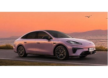 全系标配宁德时 代电池 新款广汽埃安RT上市:9.98万起