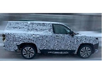 尺寸超风云T11！奇瑞全新硬派SUV T1T曝光 三排布局+更大车身