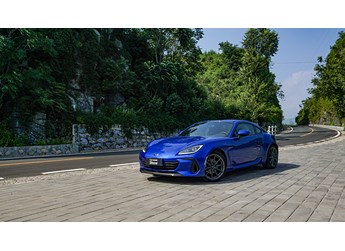 姗姗来迟 试驾全新一代斯巴鲁BRZ 手动版 封面图