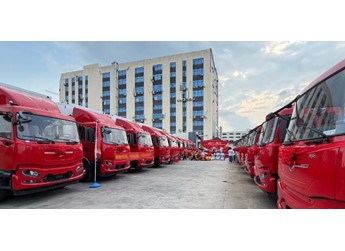 百台新能源车辆战略合作落地，东风商用车助力跨境电商物流绿色升级 封面图