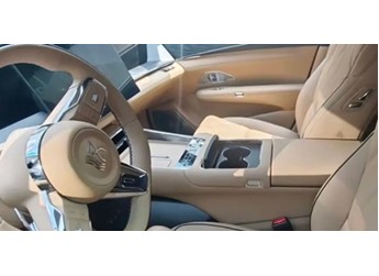 纯电续航1008km！比亚迪大汉内饰再曝光：超级大后排抢眼 封面图
