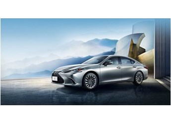 新雷克萨斯ES上市 增加银辉限定版 售29.69万-48.89万元 封面图